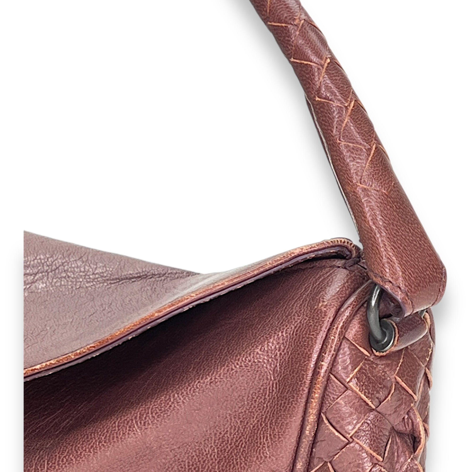 Intrecciato Shoulder bag in Calfskin, Gunmetal Hardware