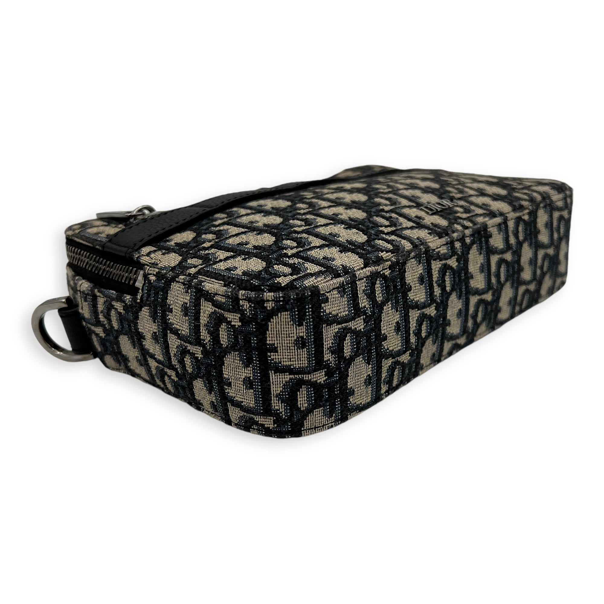 Safari Messenger Blue in Jacquard, Silver hardware