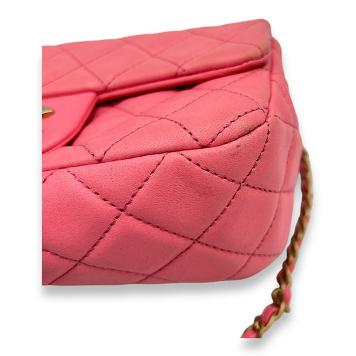 Quilted Pearl Crush Shoulder Bag Pink in Calfskin, Gold hardware