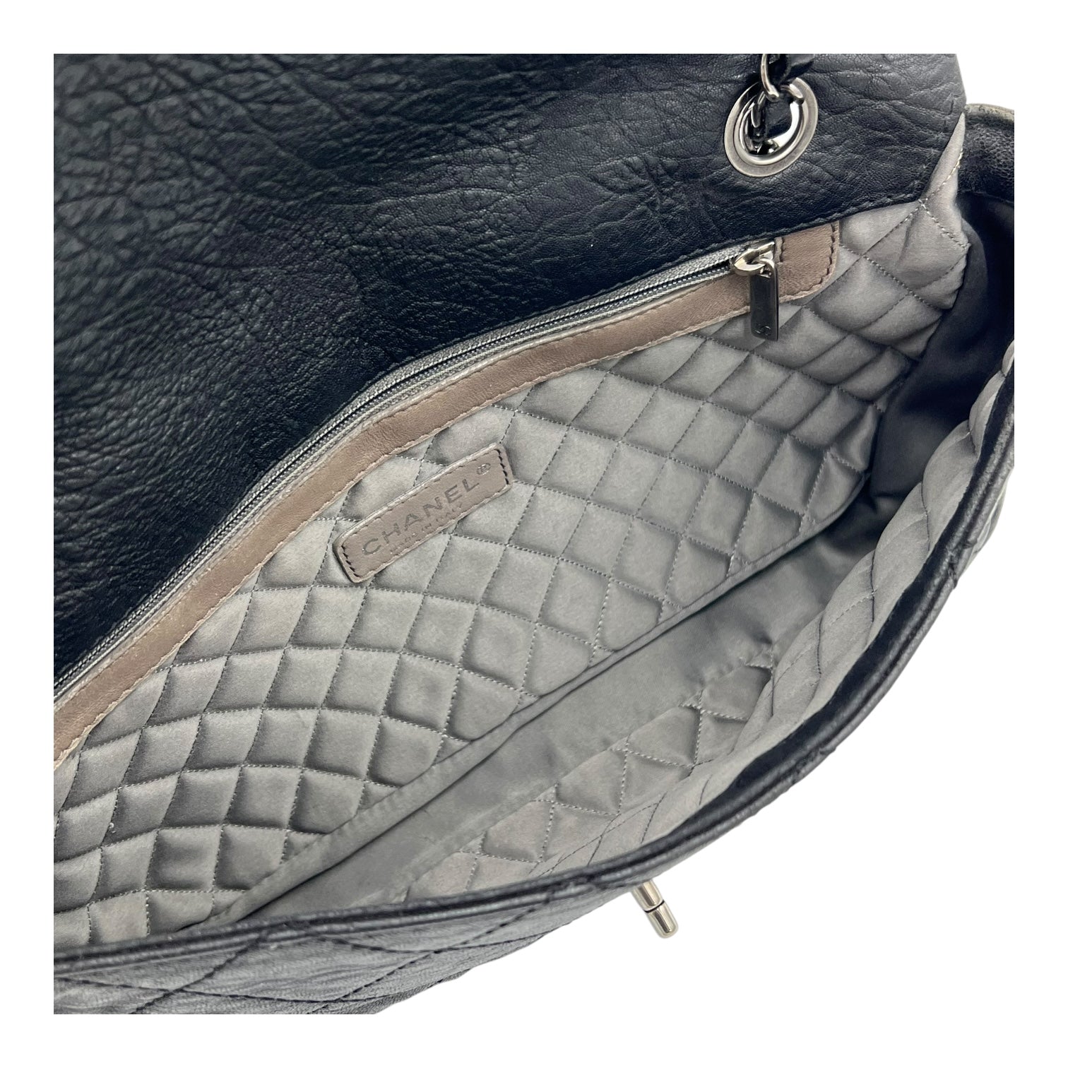 Le Marais Classic Flap Black Shoulder Bag in Calfskin, Ruthenium hardware