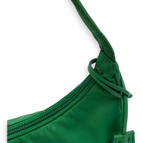 Re-Edition 2000 Shoulder Bag Green in Nylon, Silver hardware