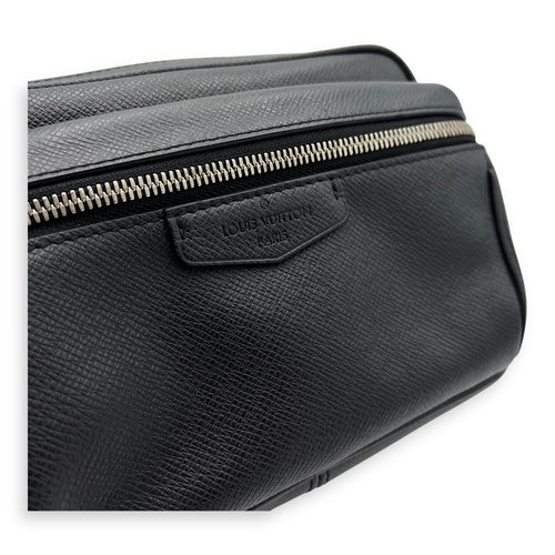 Louis Vuitton Outdoor Black Belt Bag in Taiga Leather, Silver hardware_9