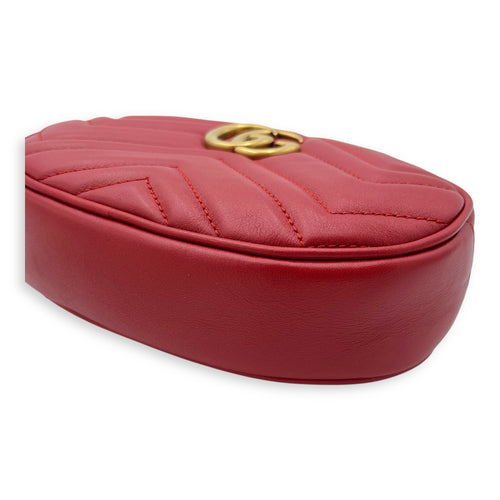 Gucci GG Marmont Belt Bag Red in Calfskin, Gold hardware_9