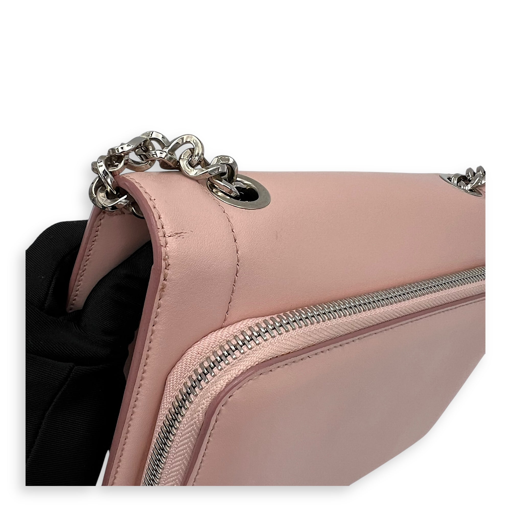 Salvatore Ferragamo Vara Bow Crossbody Bag Pink in Calfskin, Silver hardware_9