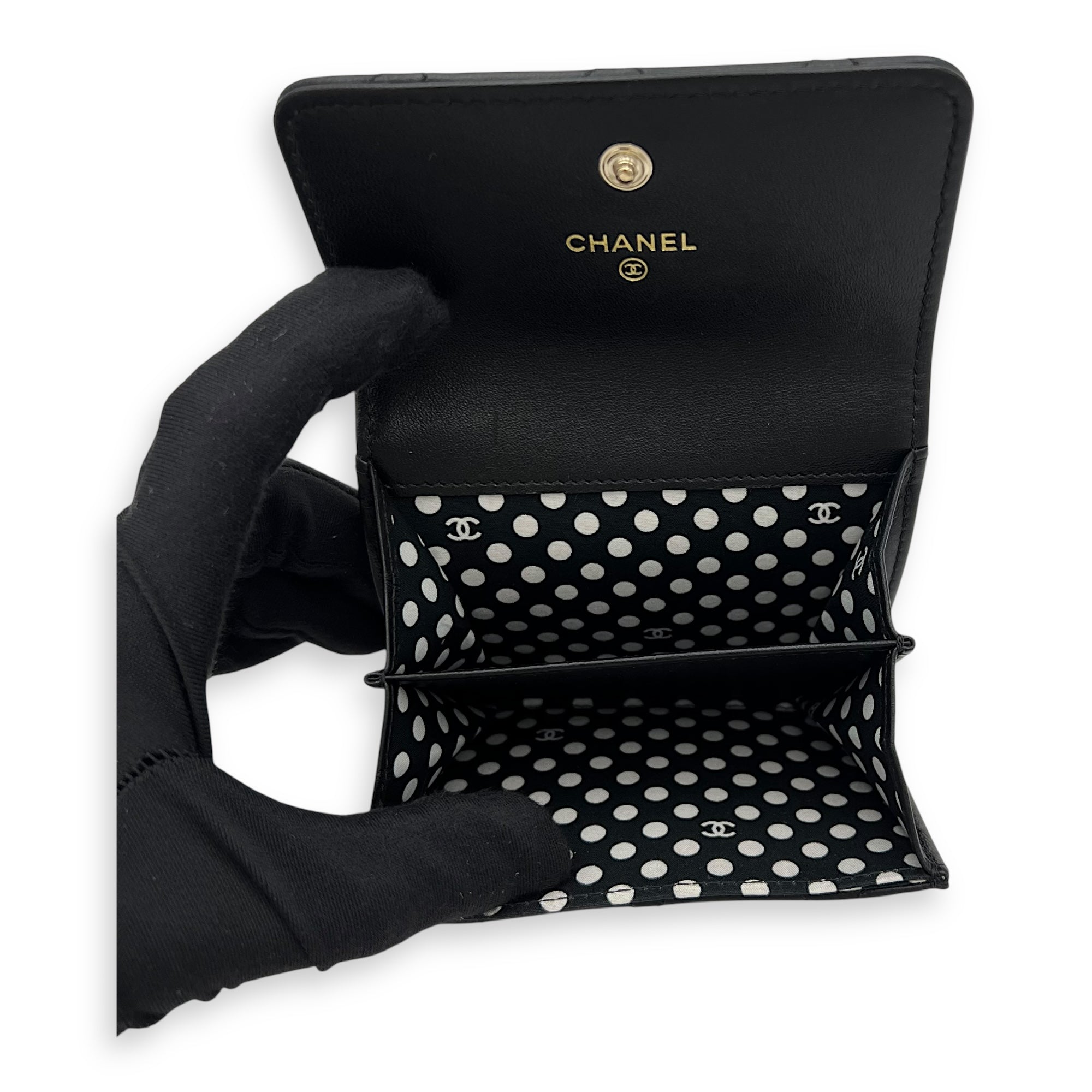 Chanel Pearl wallet Wallet Small Black in Lambskin, Gold hardware_6