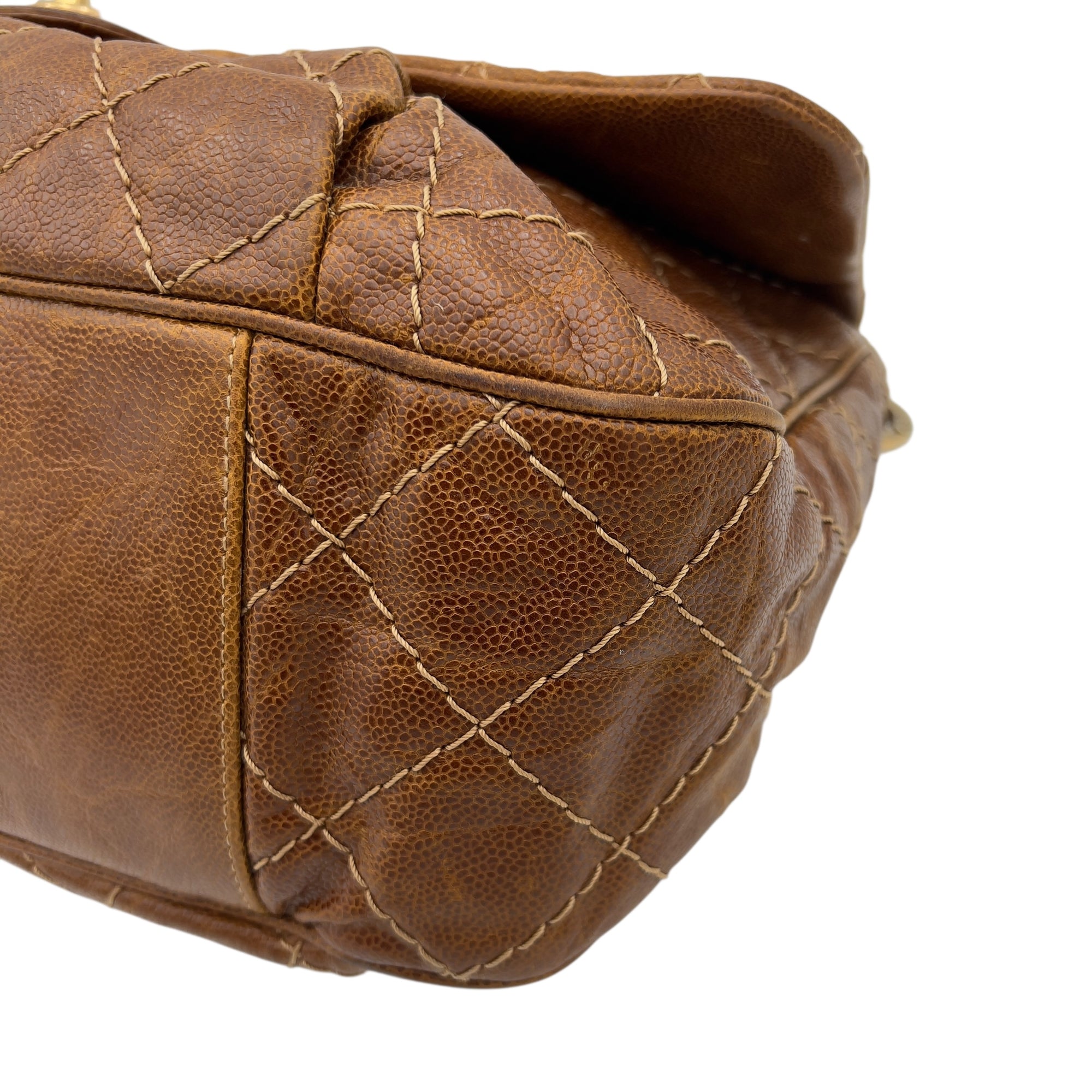 Chanel CC Shoulder Bag Brown in Calfskin, Gold hardware_11