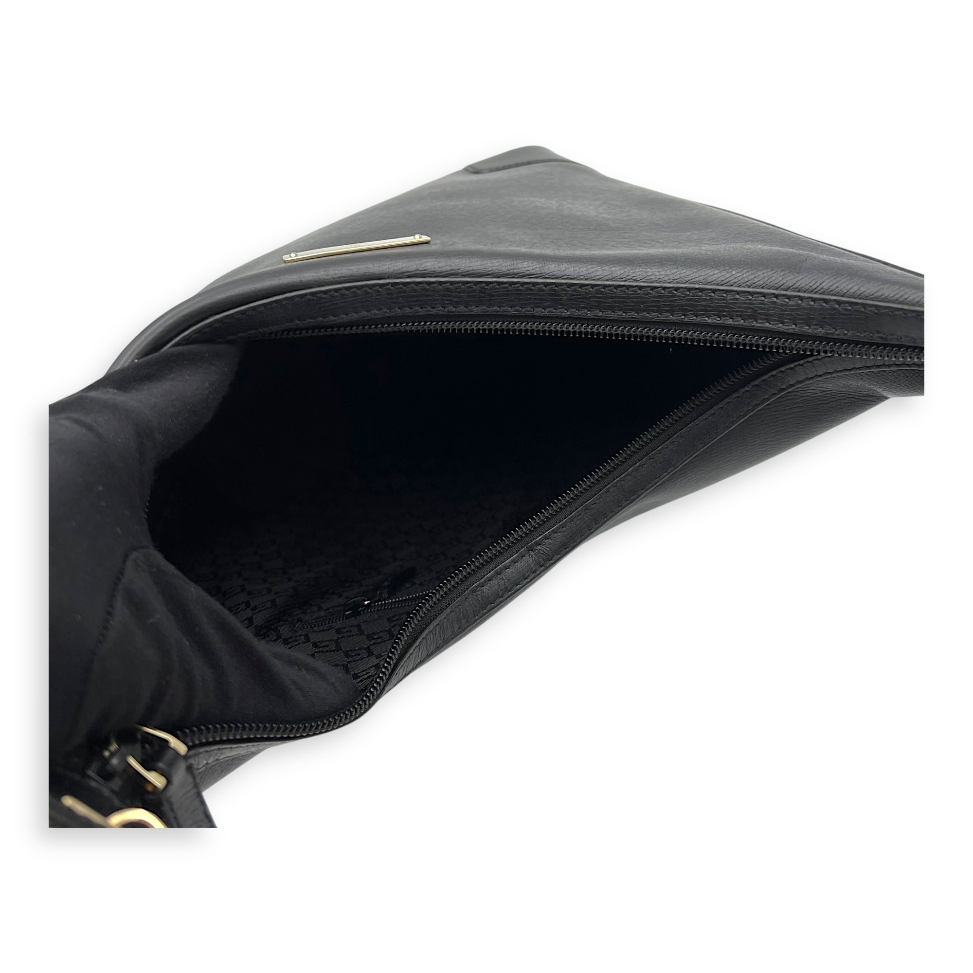 Gucci Vintage Shoulder Bag Black in Calfskin, Gold hardware_9