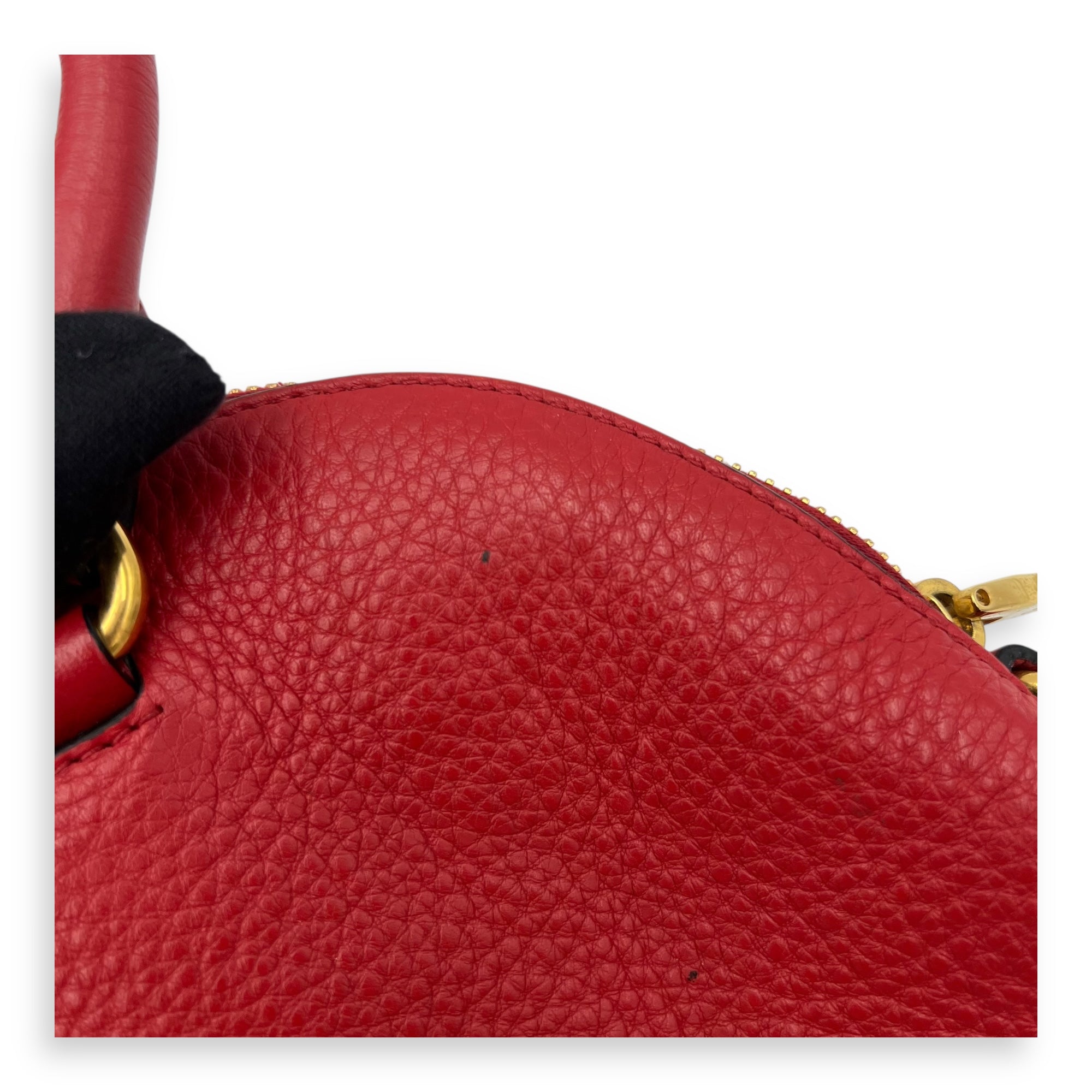 Prada Vitello Daino Medium Red Crossbody Bag in Calfskin, Gold hardware_9