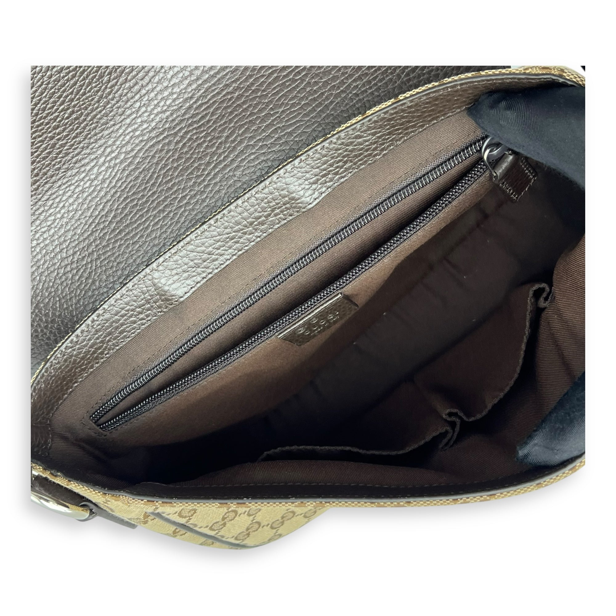 Gucci GG Supreme Small Brown Messenger in Canvas, Silver hardware_9