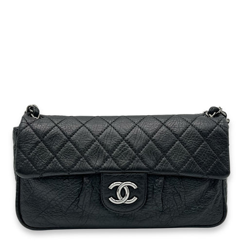 Chanel CC Flap bag Black Shoulder Bag in Calfskin, Silver hardware_1