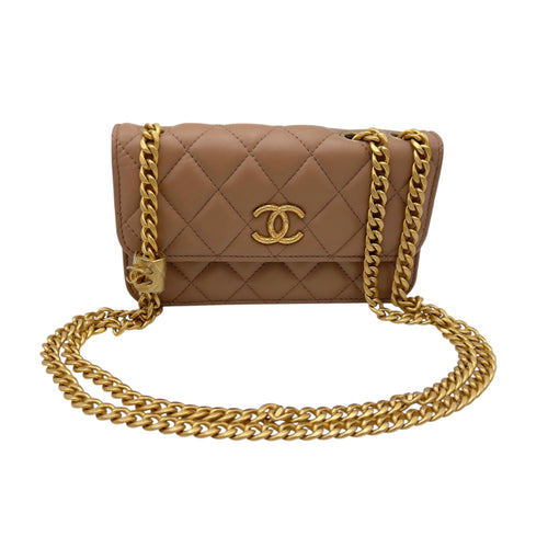 Chanel CC Phone  Wallet On Chain Pink in Lambskin, Gold hardware_7