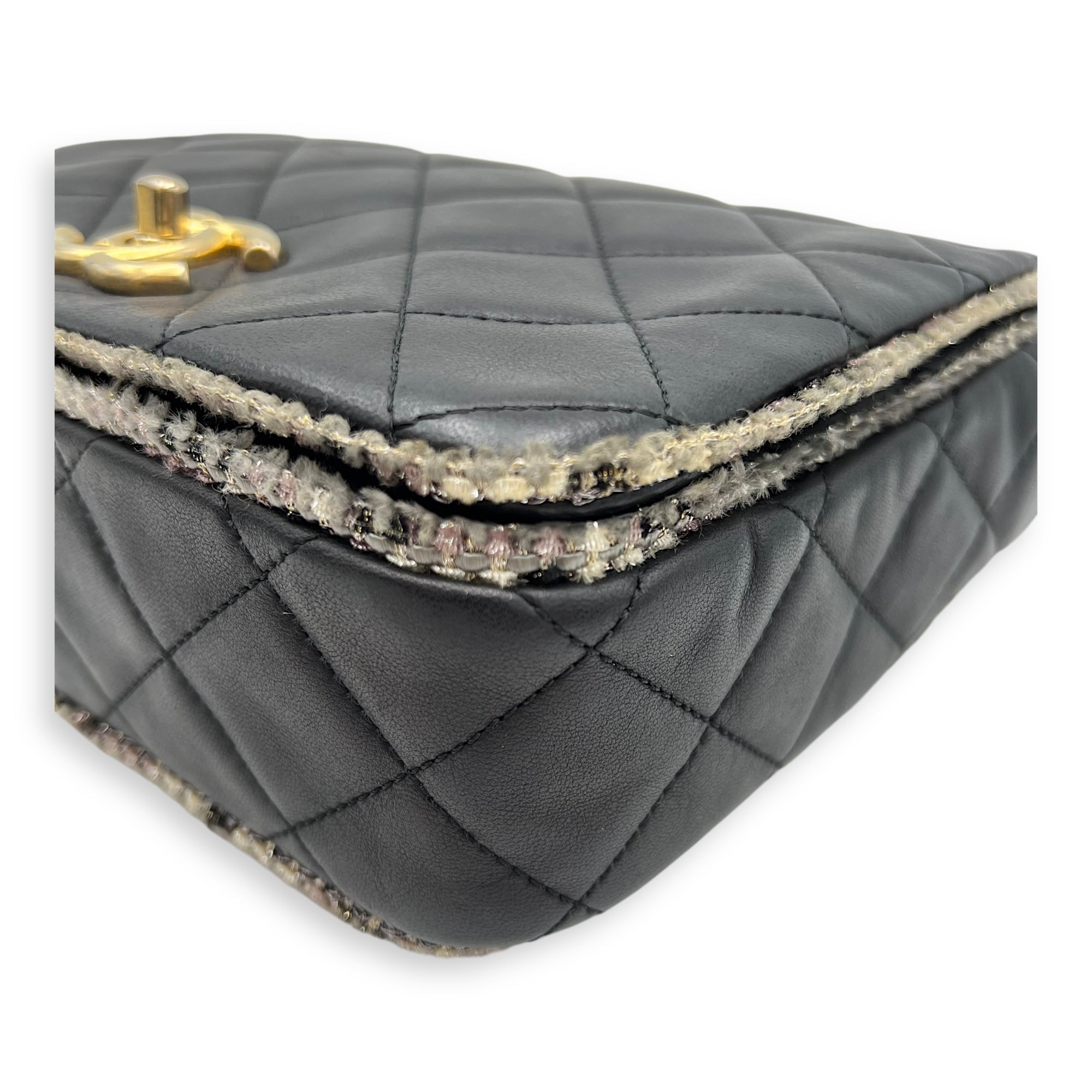 Chanel CC Crossbody Bag Black in Calfskin, Mixed hardware_11