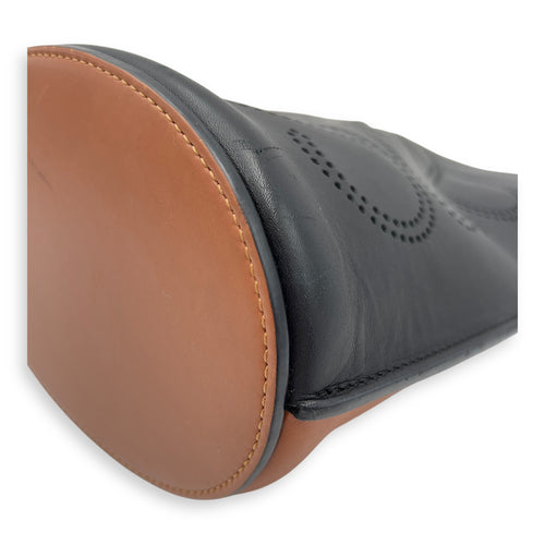 Loewe Anagram Shoulder Bag Brown in Calfskin, Gold hardware_11