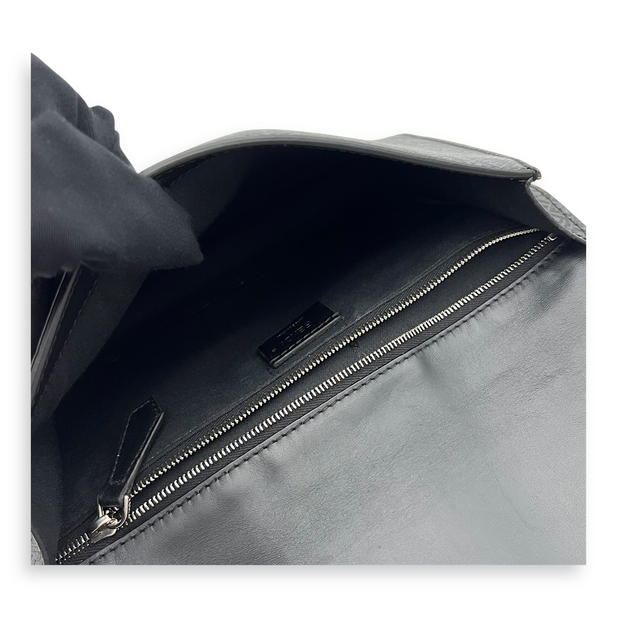 Fendi Baguette Crossbody Bag Grey in Calfskin, Silver hardware_9