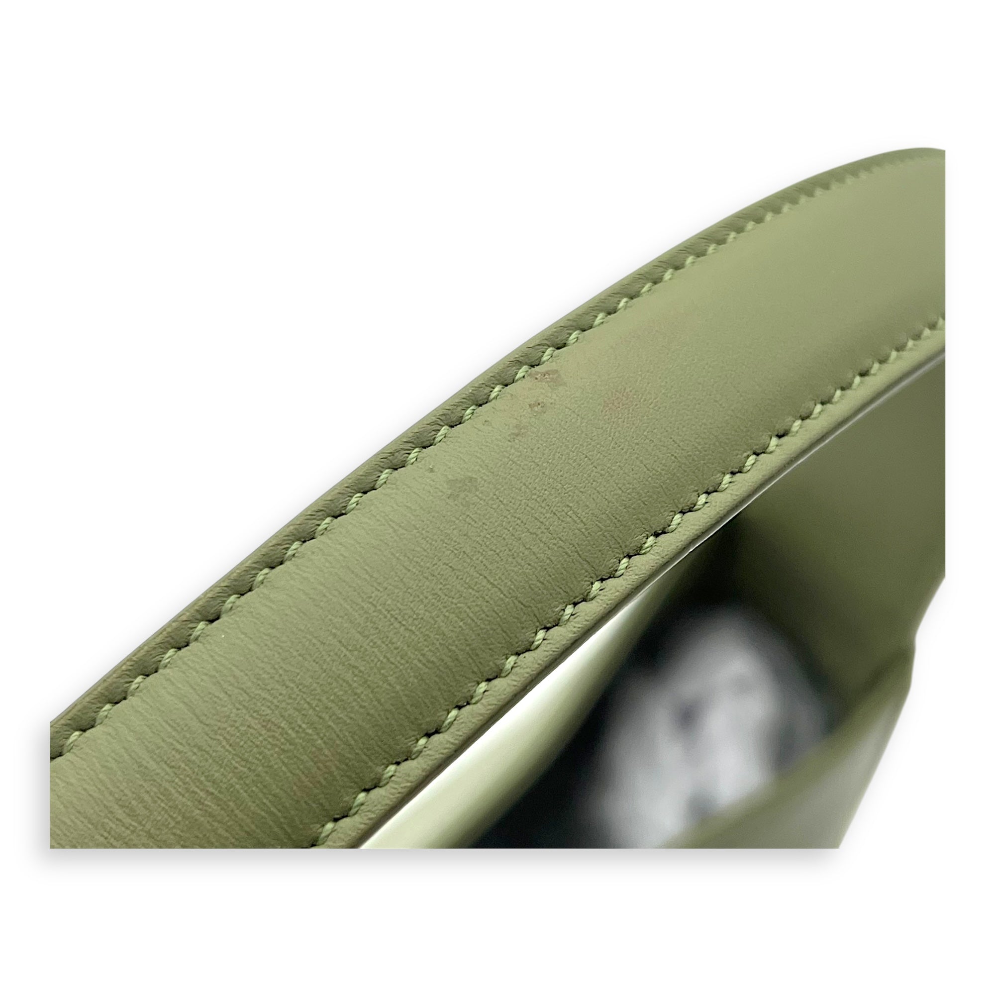 Saint Laurent Le 5 A 7 Shoulder Bag Green in Calfskin, Gold hardware_9