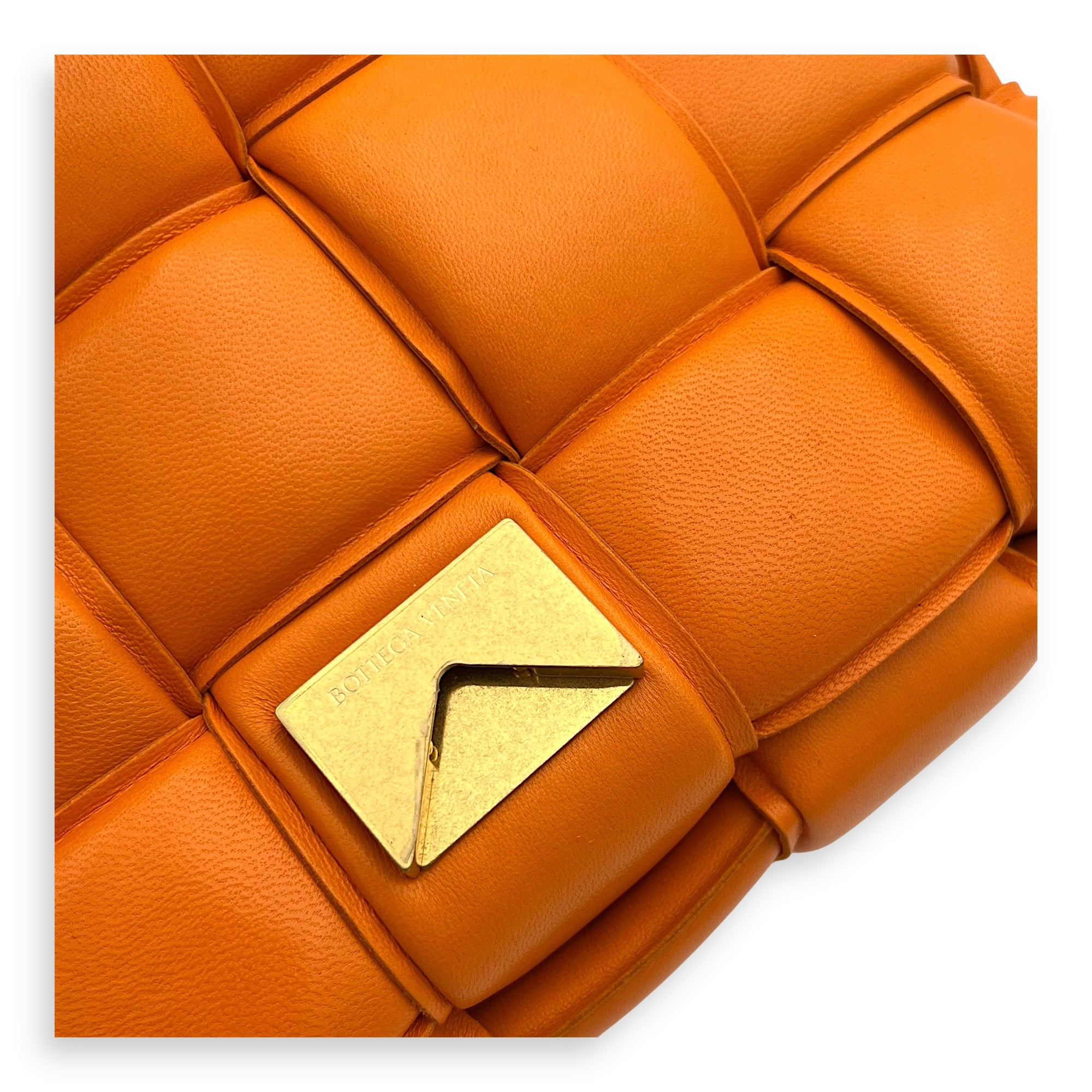 Bottega Veneta Cassette Shoulder Bag Orange in Lambskin, Gold hardware_9