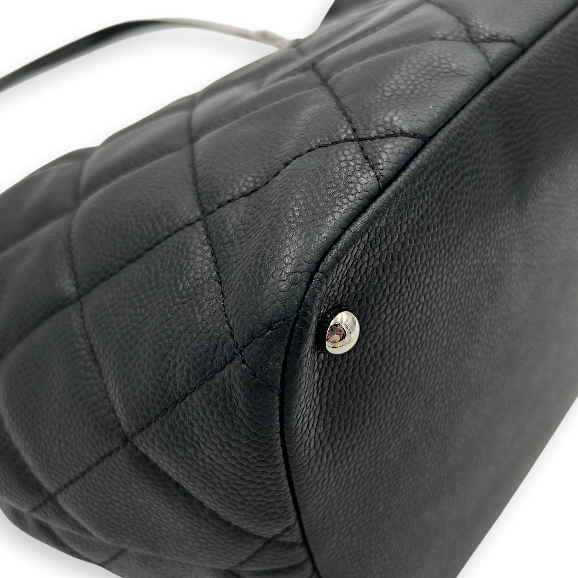 Chanel CC Tote Bag Black in Caviar Leather, Silver hardware_9