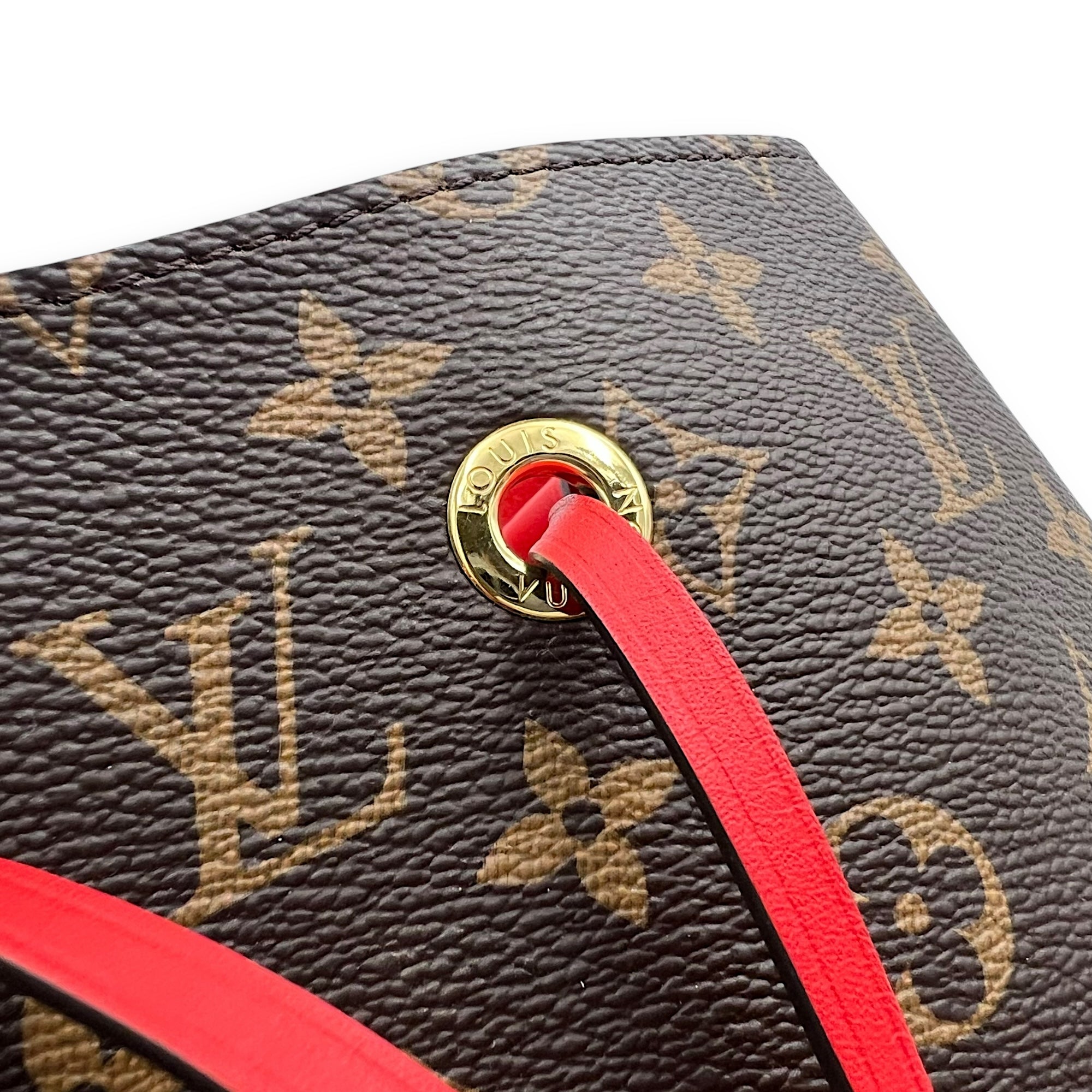 Louis Vuitton NeoNoe Bucket Bag Brown in Monogram Coated Canvas, Gold hardware_9