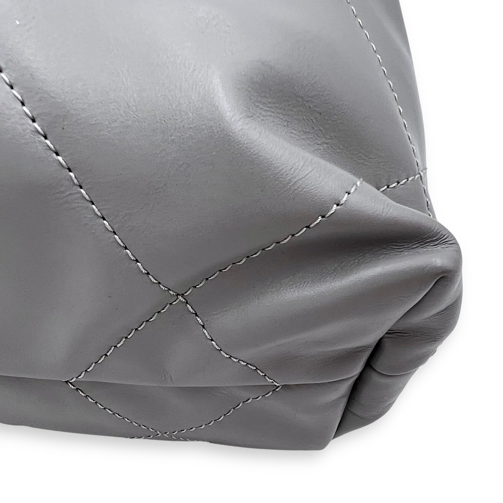 Chanel 22 Tote Bag Grey in Calfskin, Silver hardware_9