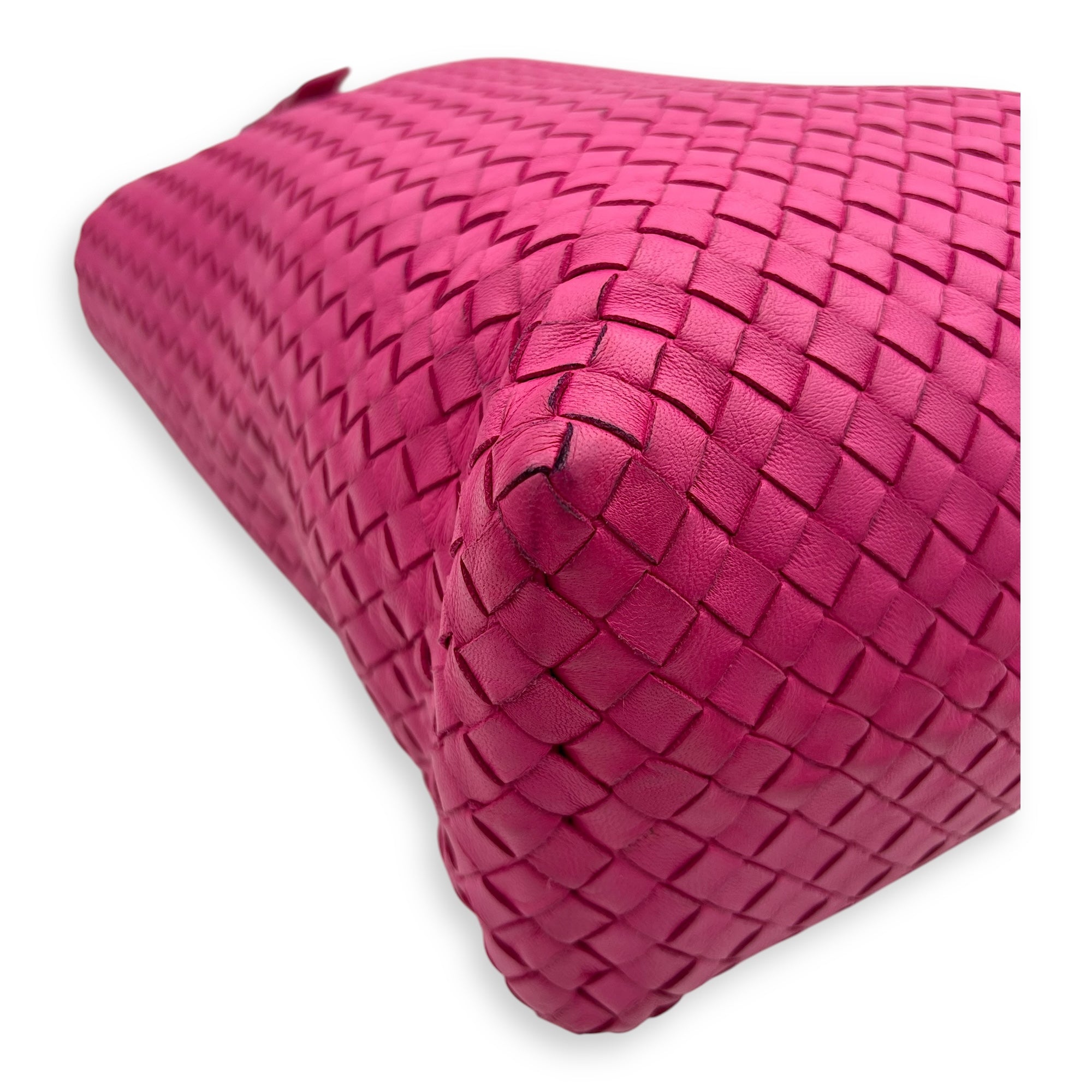 Bottega Veneta Intrecciato Shoulder Bag Pink in Lambskin, Gunmetal hardware_4