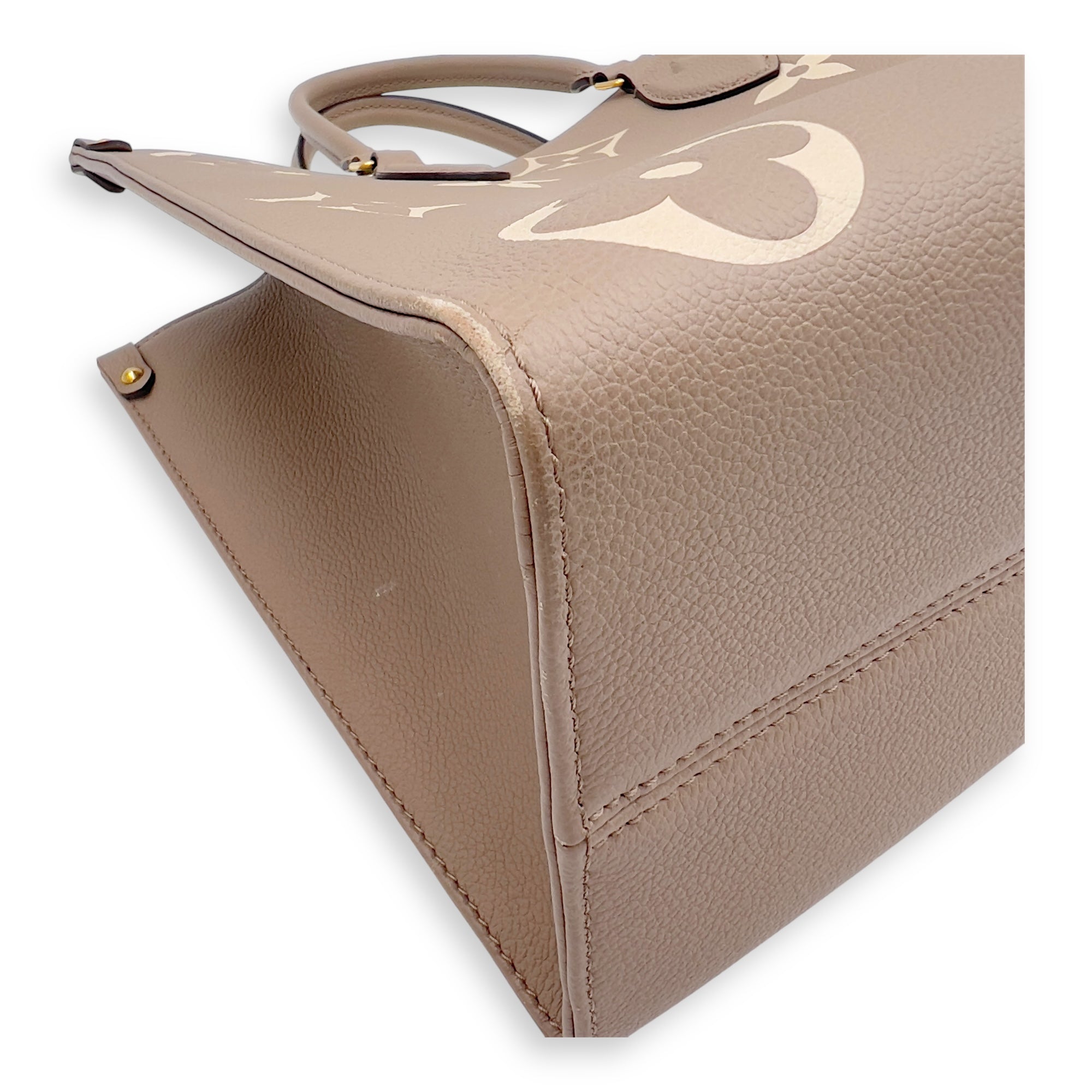 Louis Vuitton OnTheGo MM Beige Top Handle Bag in Empreinte Leather, Gold hardware_9