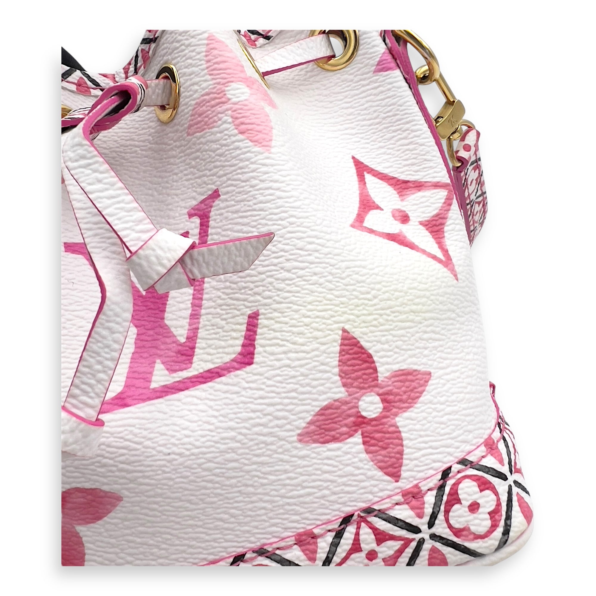 Louis Vuitton By The Pool Noe Nano White Bucket Bag in Coated Canvas, Gold hardware_9