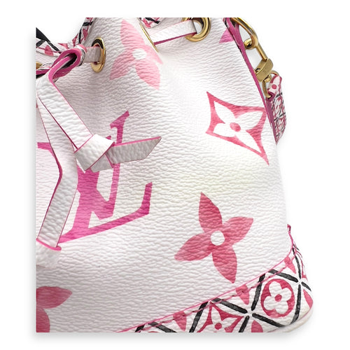 Louis Vuitton By The Pool Noe Nano White Bucket Bag in Coated Canvas, Gold hardware_9