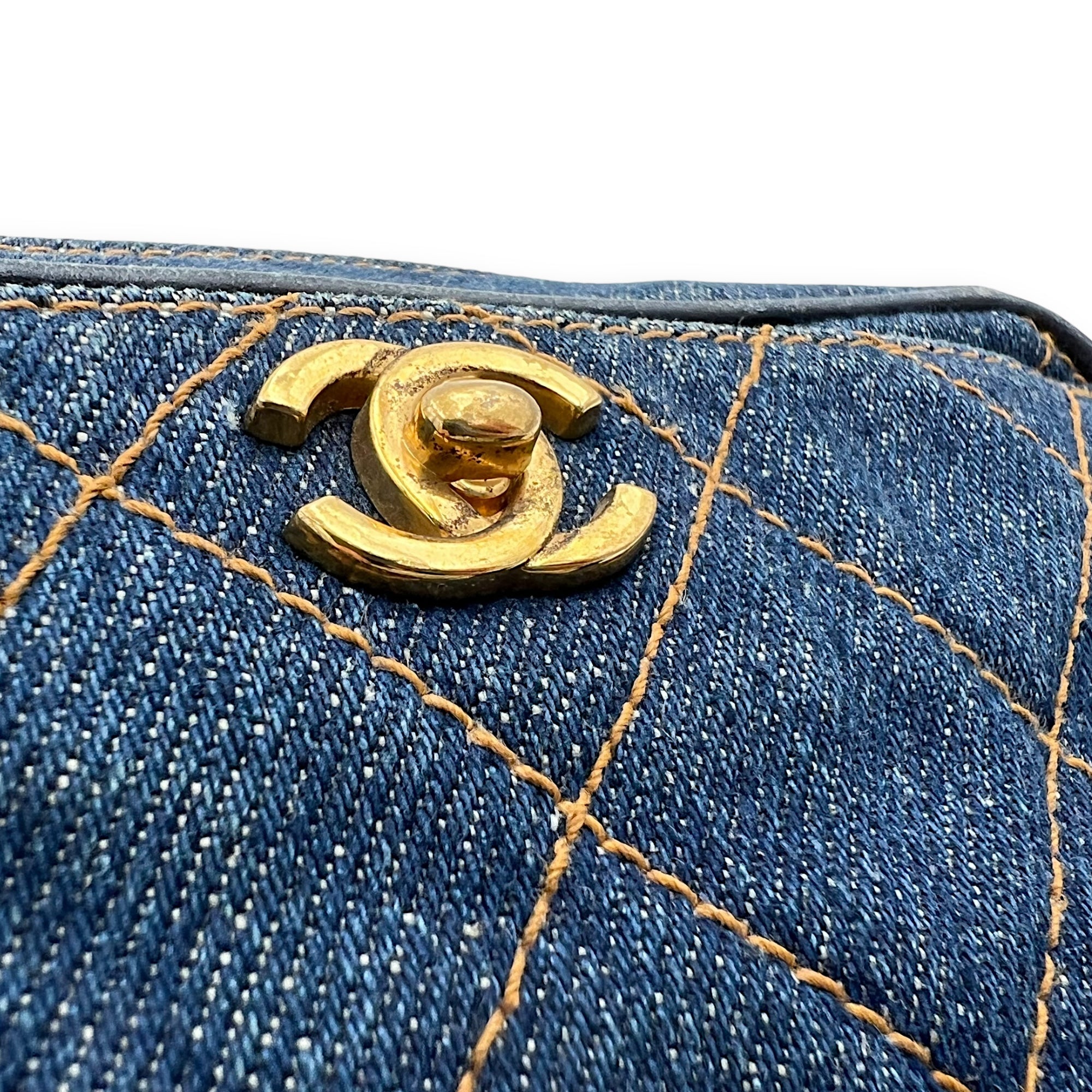 Chanel Denim CC Quilted Turnlock Crossbody Bag Blue in Denim, Gold hardware_9