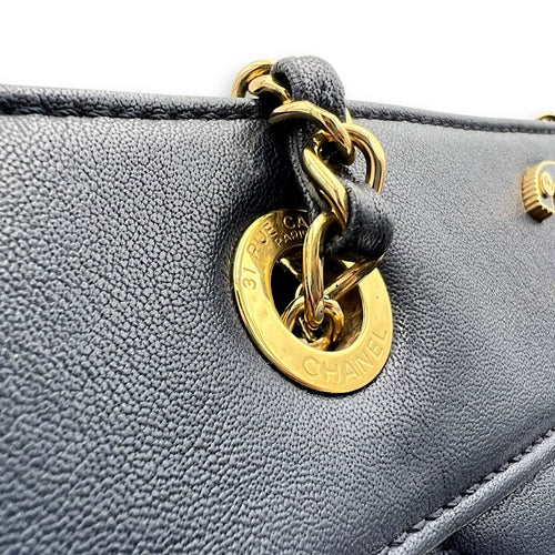 Chanel CC Shoulder Bag Blue in Calfskin, Gold hardware_9