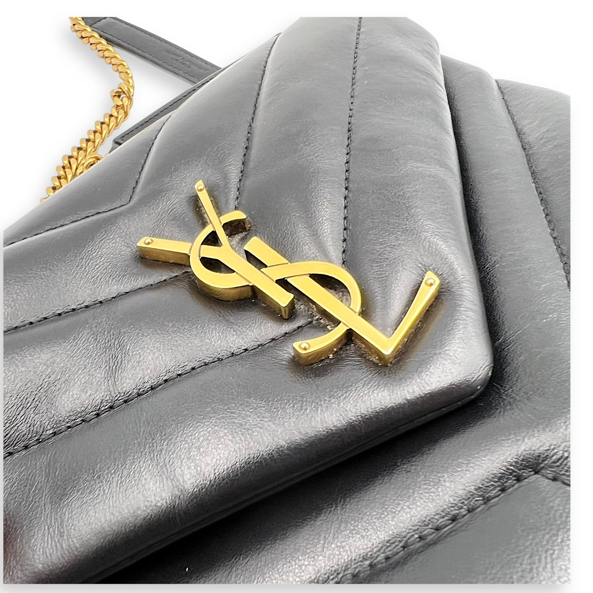 Saint Laurent Loulou Small Black Shoulder Bag in Calfskin, Gold hardware_9