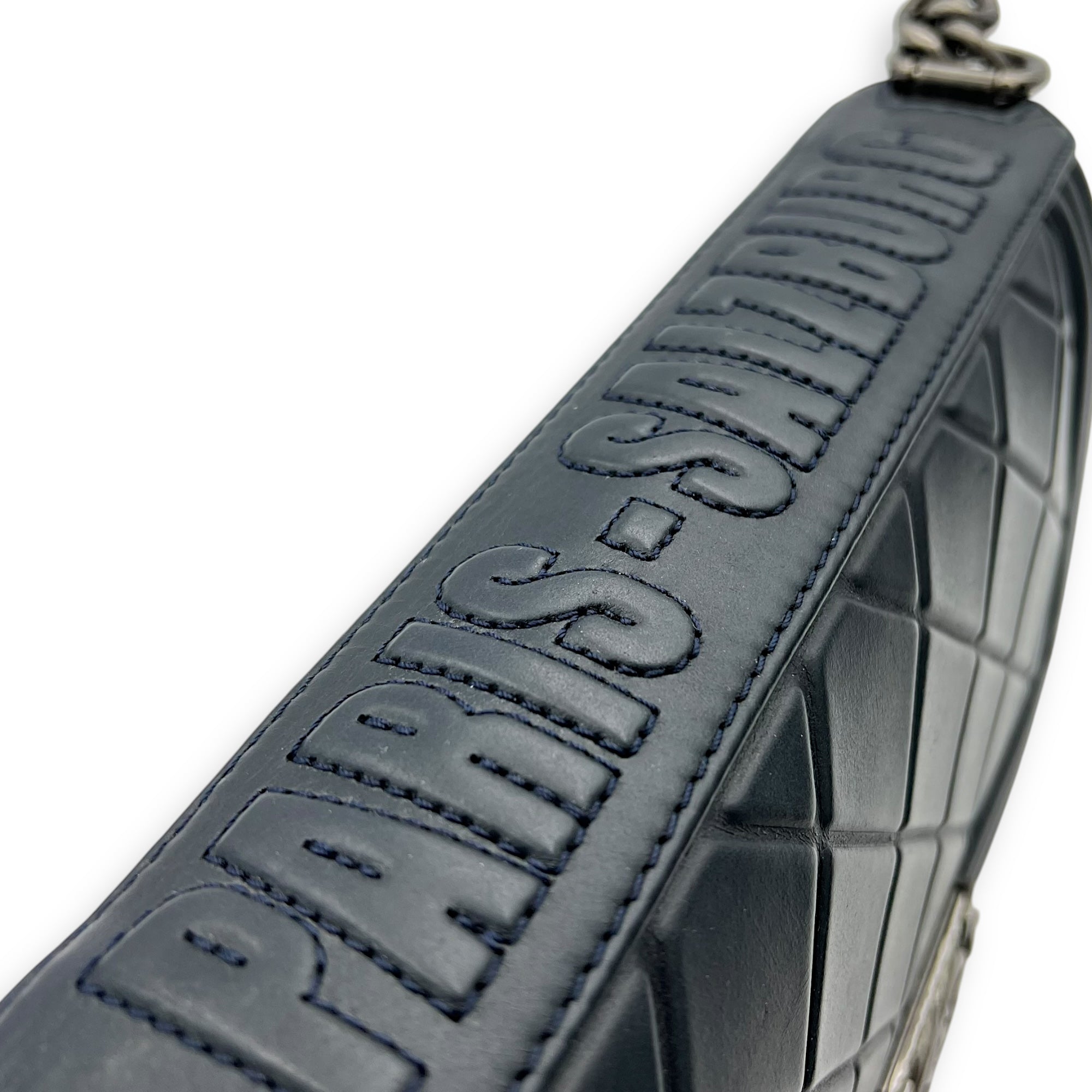 Chanel Boy Medium Blue Shoulder Bag in Lambskin, Ruthenium hardware_11