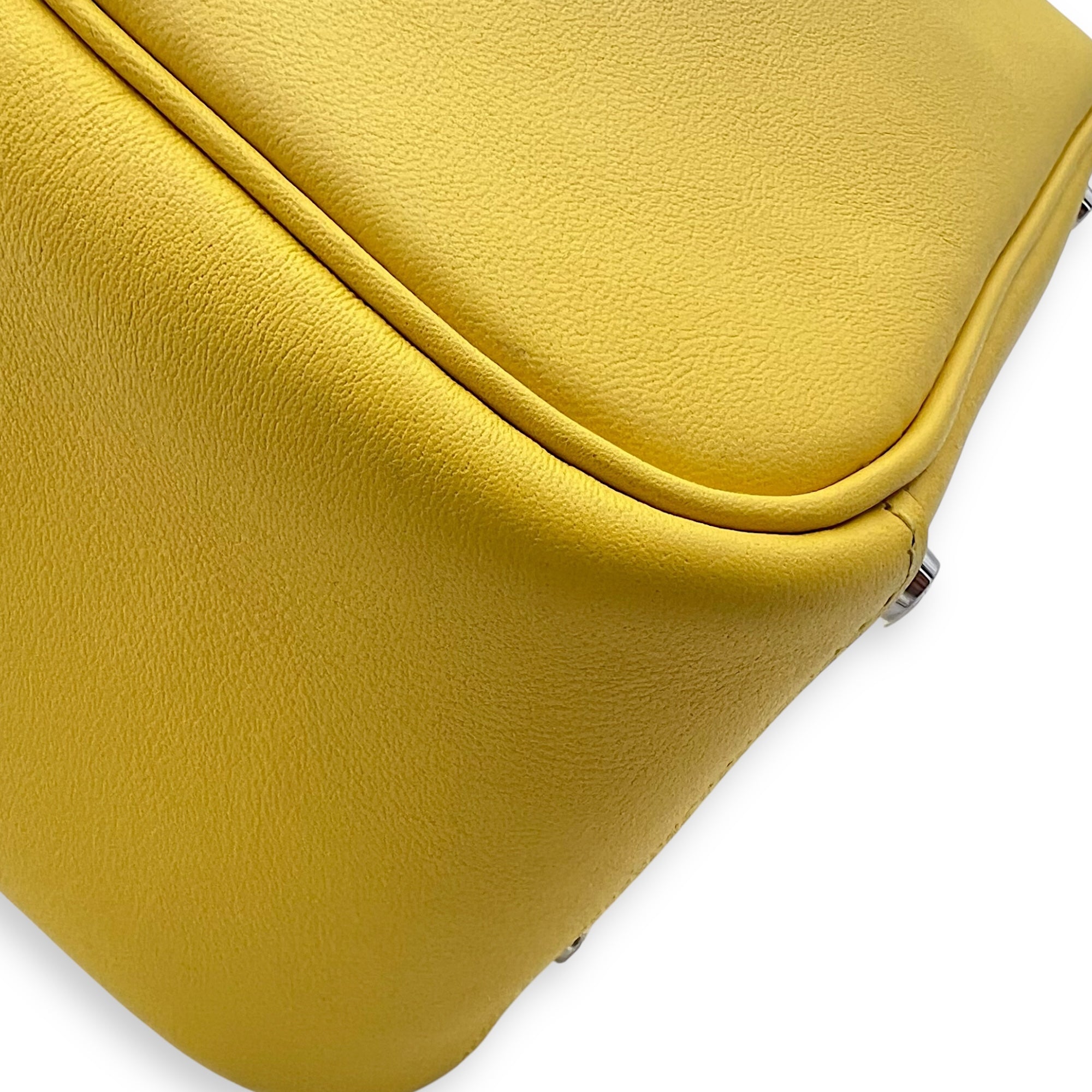 Hermès Mini Lindy Yellow in Swift, Palladium hardware_9