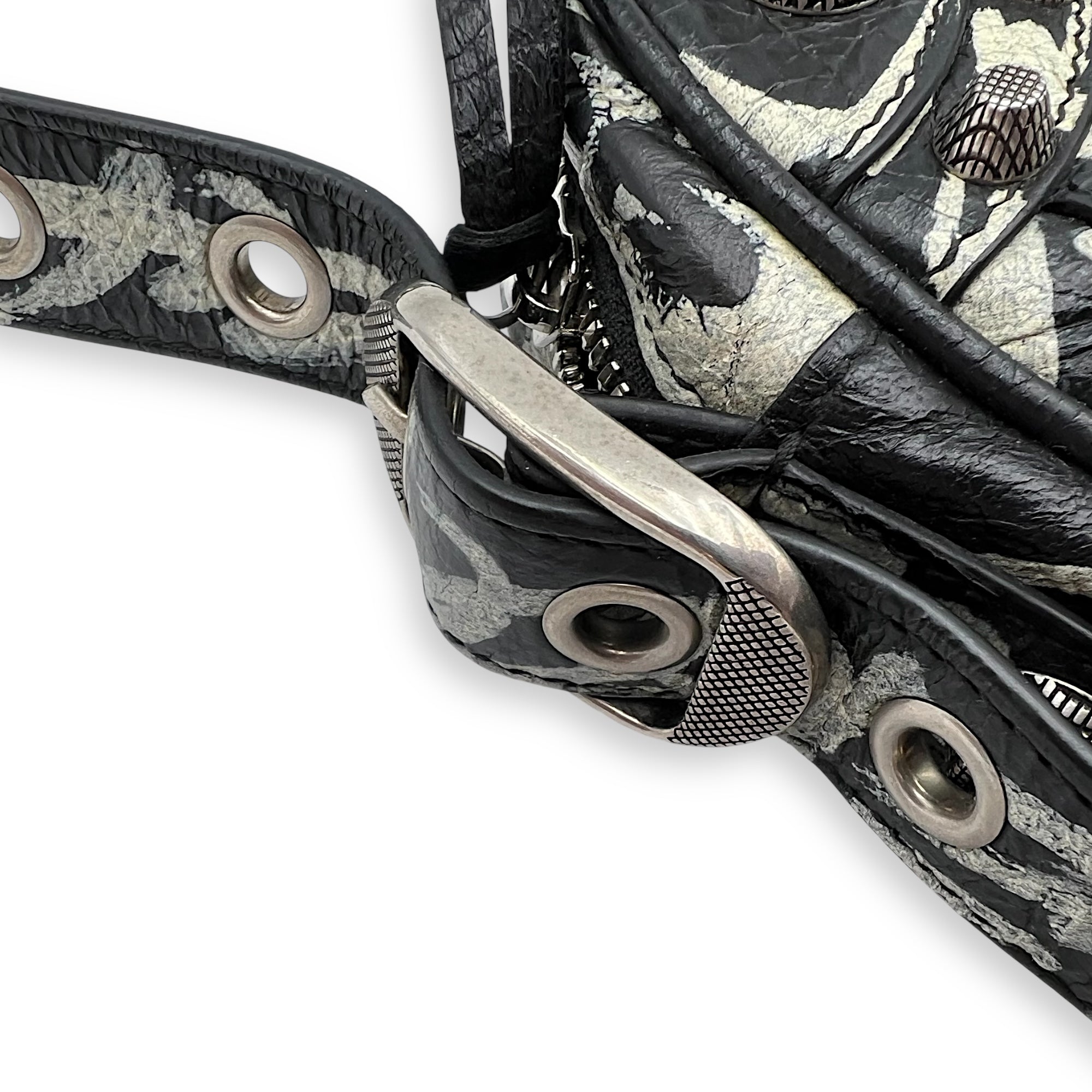 Balenciaga Le Cagole Crossbody Bag Multi-colour in Calfskin, Silver hardware_9