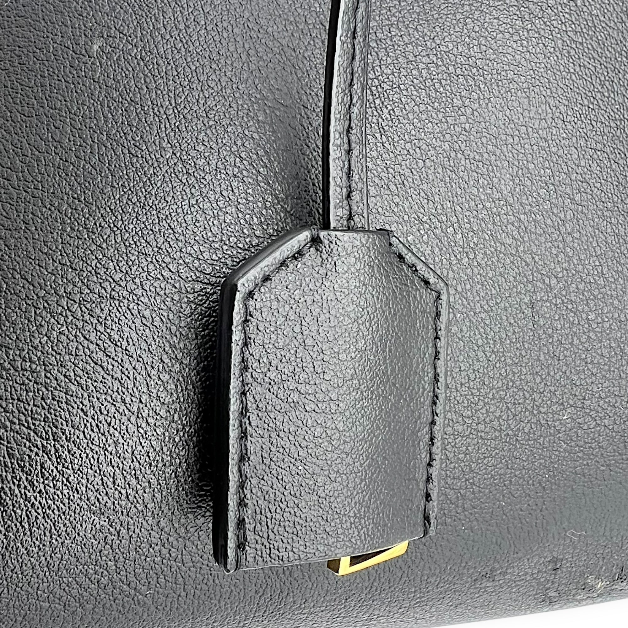 Saint Laurent Logo Tote Bag Black in Calfskin, Gold hardware_9