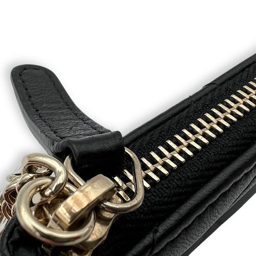 Chanel CC Pouch Black in Lambskin, Gold hardware_9