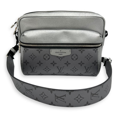 Louis Vuitton Logo Silver Messenger in Monogram Coated Canvas, Silver hardware_9