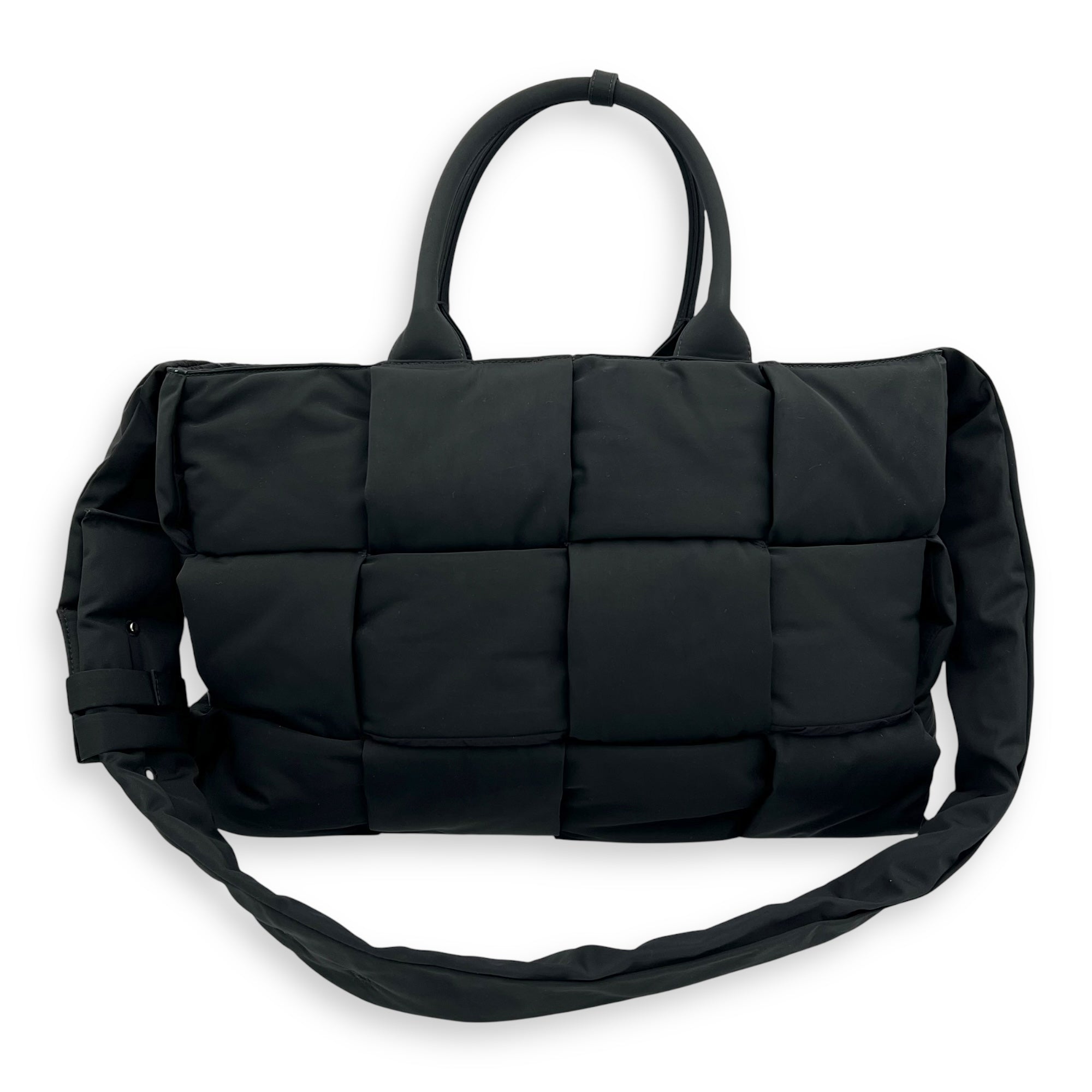 Bottega Veneta Arco Black Tote Bag in Nylon, Gold hardware_9