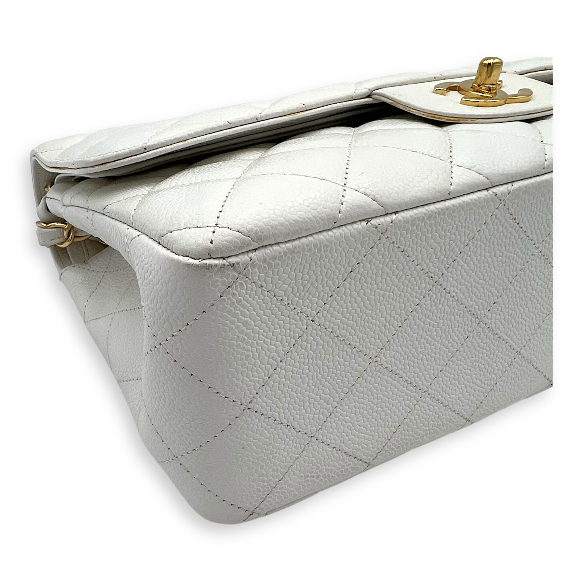 Chanel Classic Shoulder Bag Jumbo White in Caviar Leather, Gold hardware_9