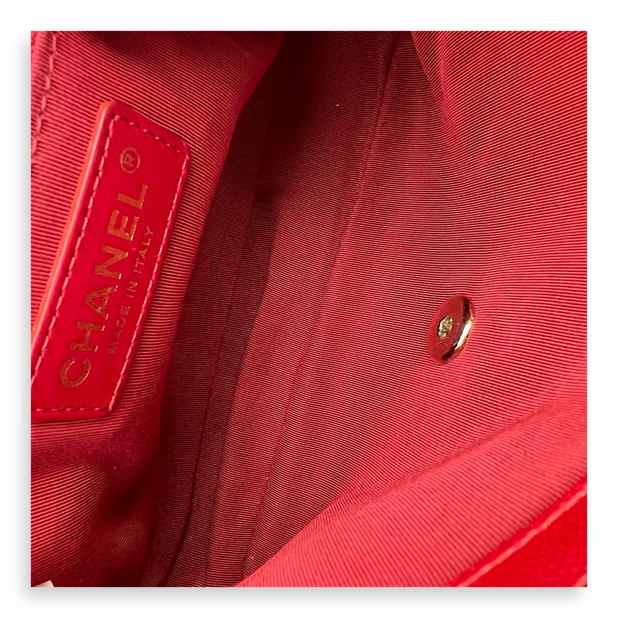 Chanel CC Flap Shoulder Bag Red in Calfskin, Gold hardware_3