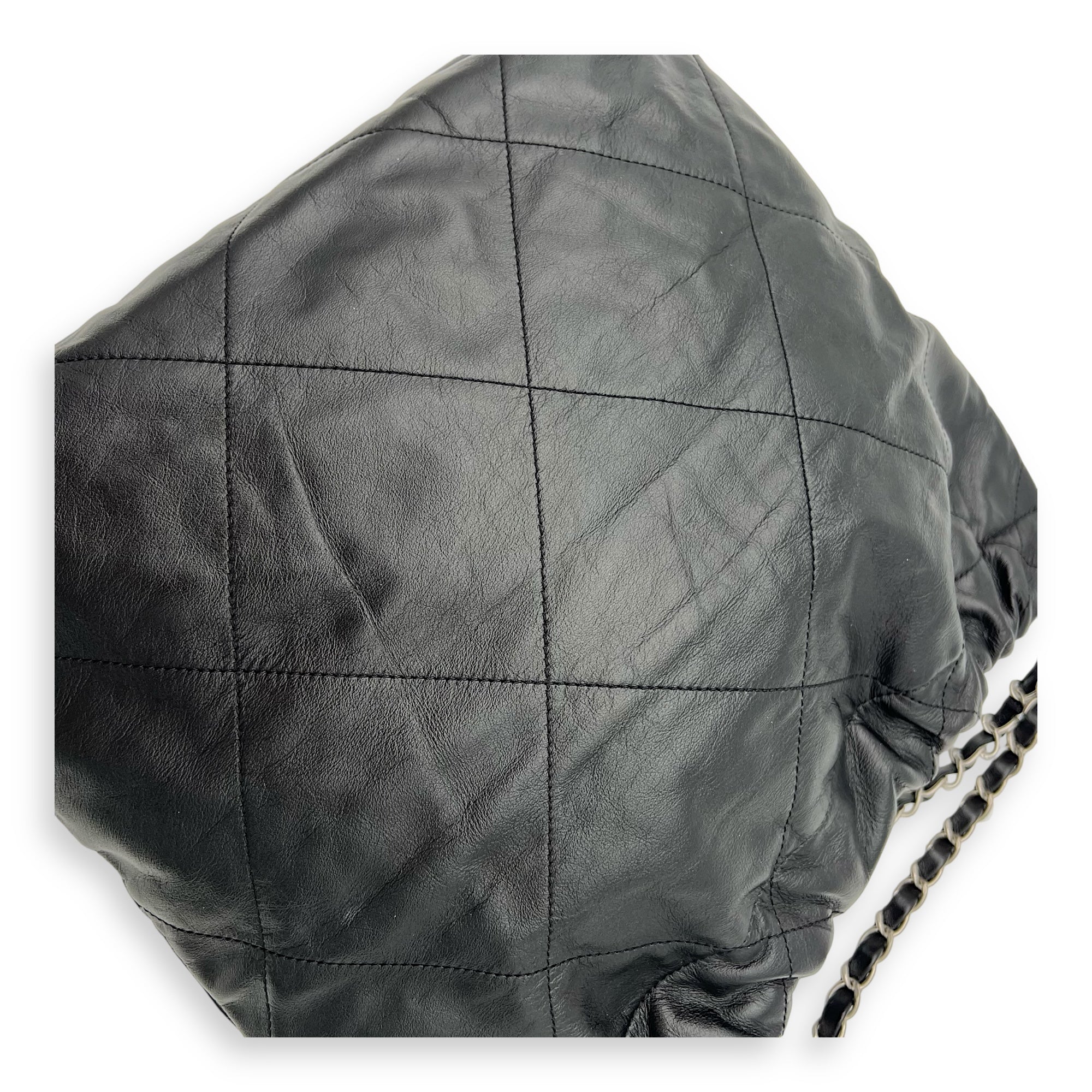 Chanel 22 Tote Shoulder Bag Small Black in Calfskin, Silver hardware_2