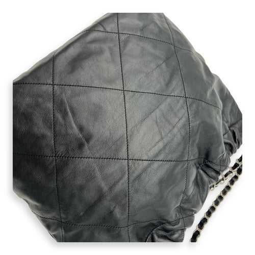 Chanel 22 Tote Shoulder Bag Small Black in Calfskin, Silver hardware_2