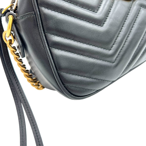 GG Marmont Small Black Crossbody Bag in Calfskin, Gold hardware