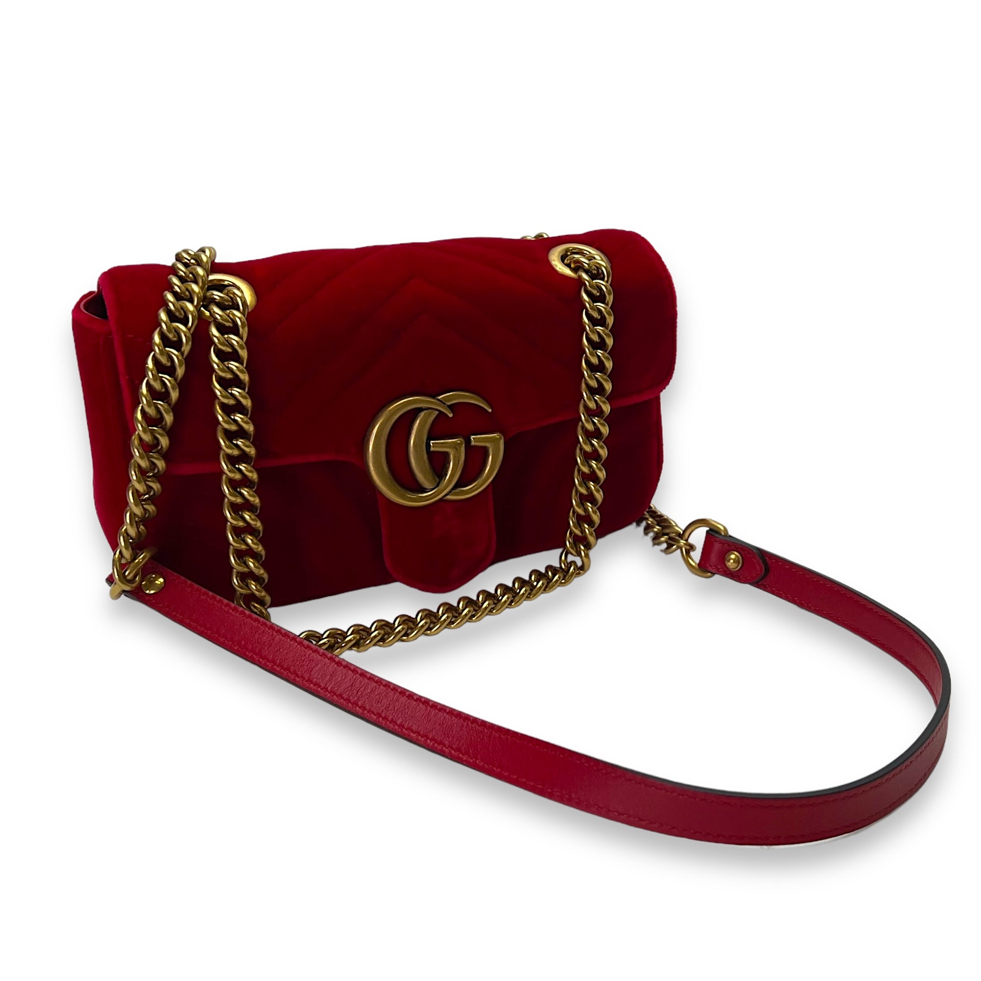 GG Marmont Mini Red Shoulder Bag in Velvet, Gold hardware