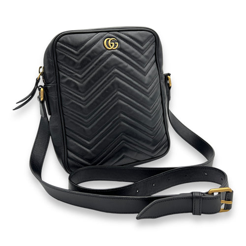 GG Marmont Black Crossbody Bag in Calfskin, Gold hardware