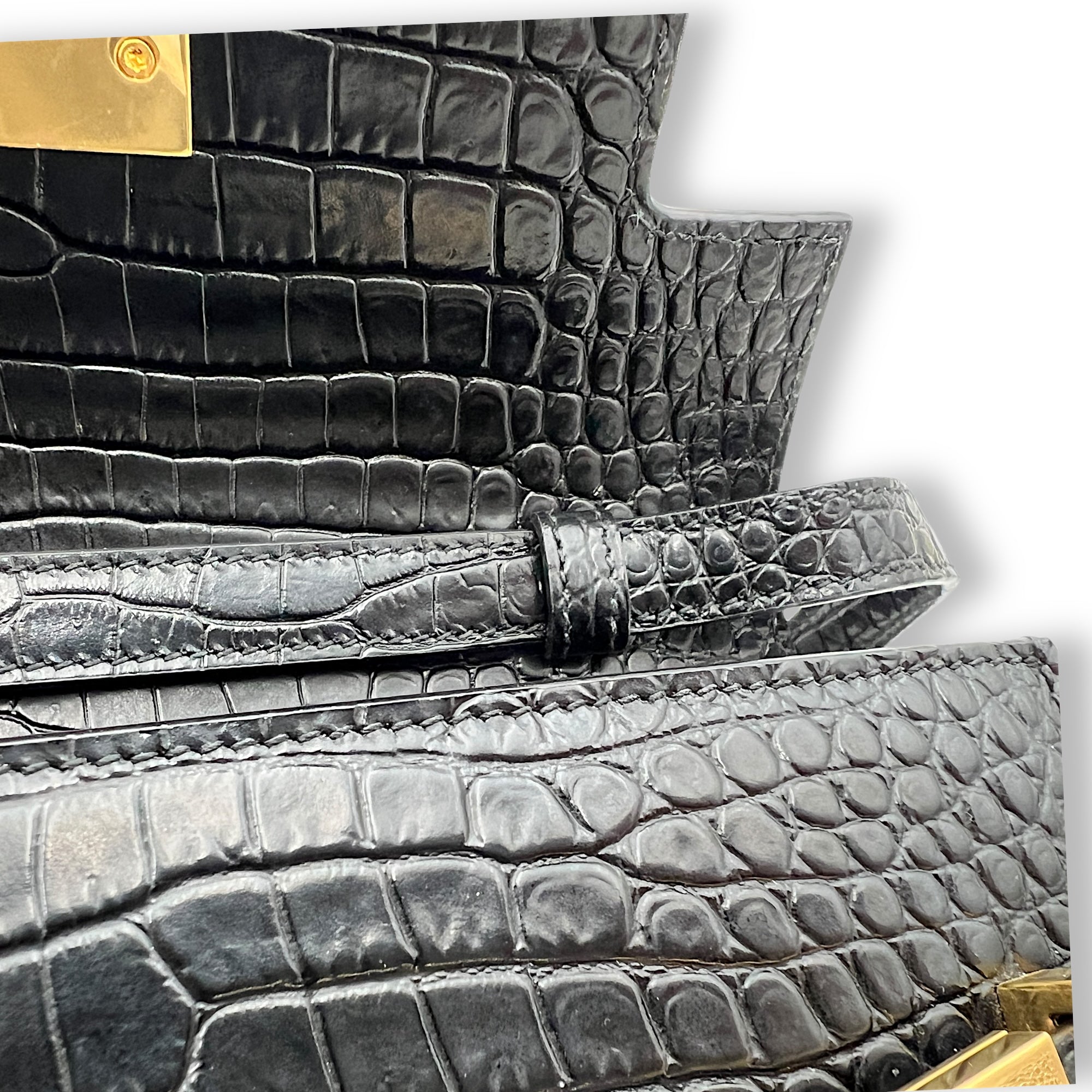 Manhattan Shoulder Bag Black in Crocodile Embossed Calfskin, Gold hardware