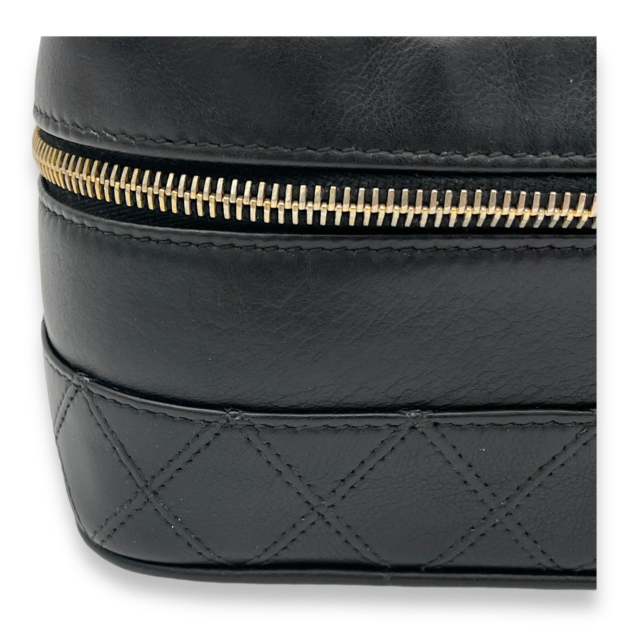 Quilted Vintage Black Vanity Bag in Lambskin, Gold hardware