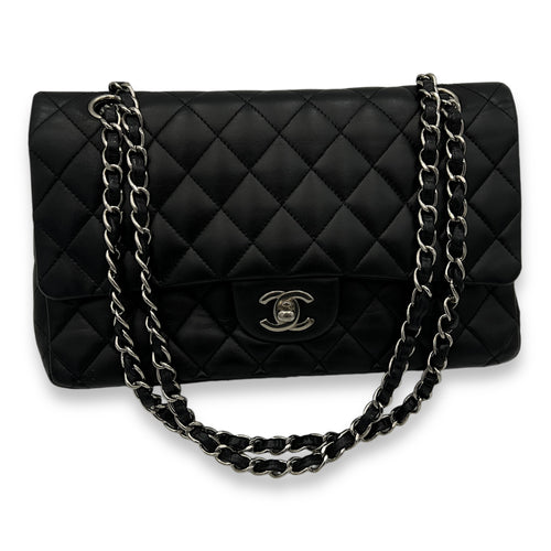 Classic Flap Medium Black Shoulder Bag in Lambskin, Silver hardware