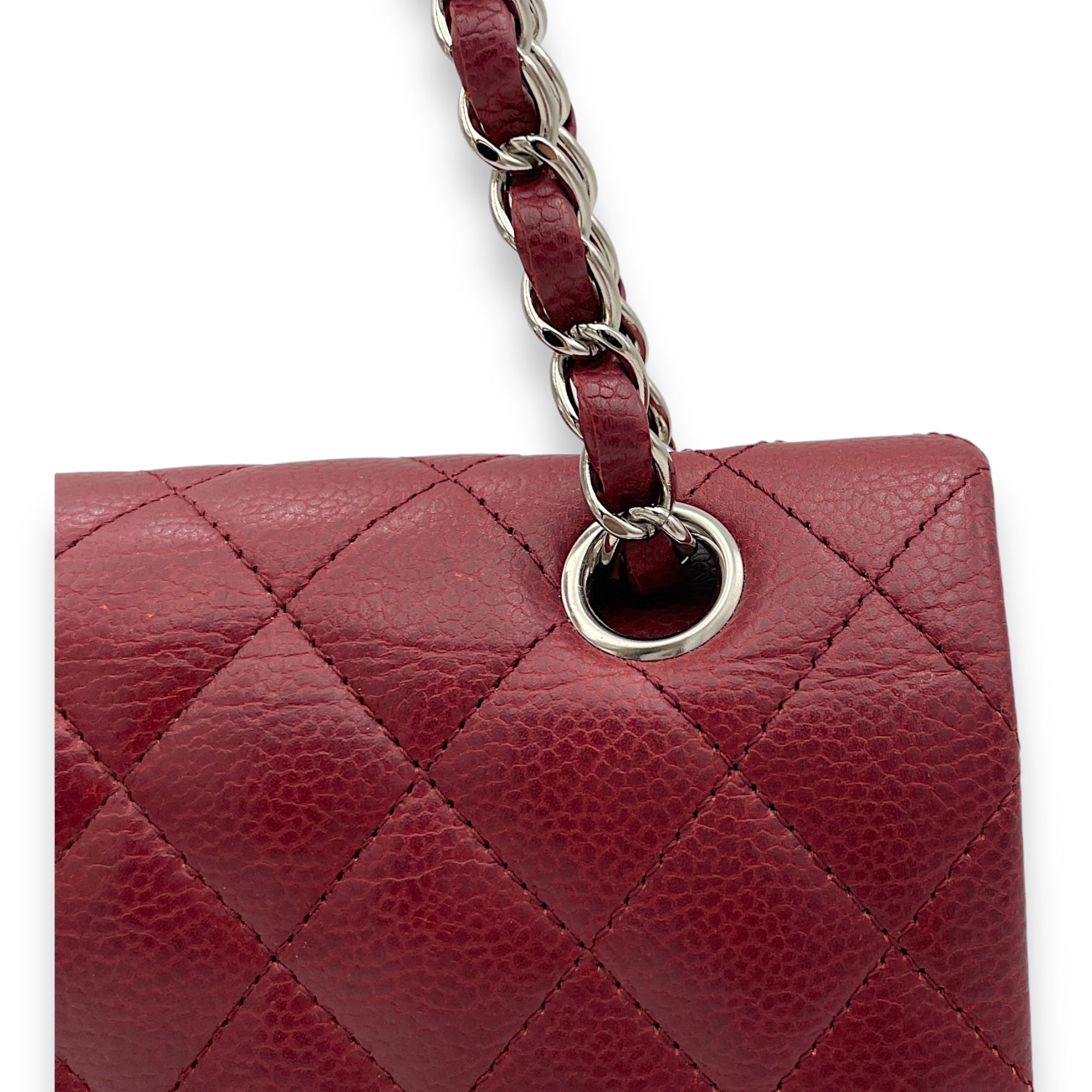 Classic Double Flap Medium Shoulder bag in Caviar leather, Silver Hardware