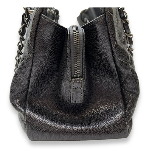 Chic Black Shoulder Bag in Caviar Leather, Silver hardware