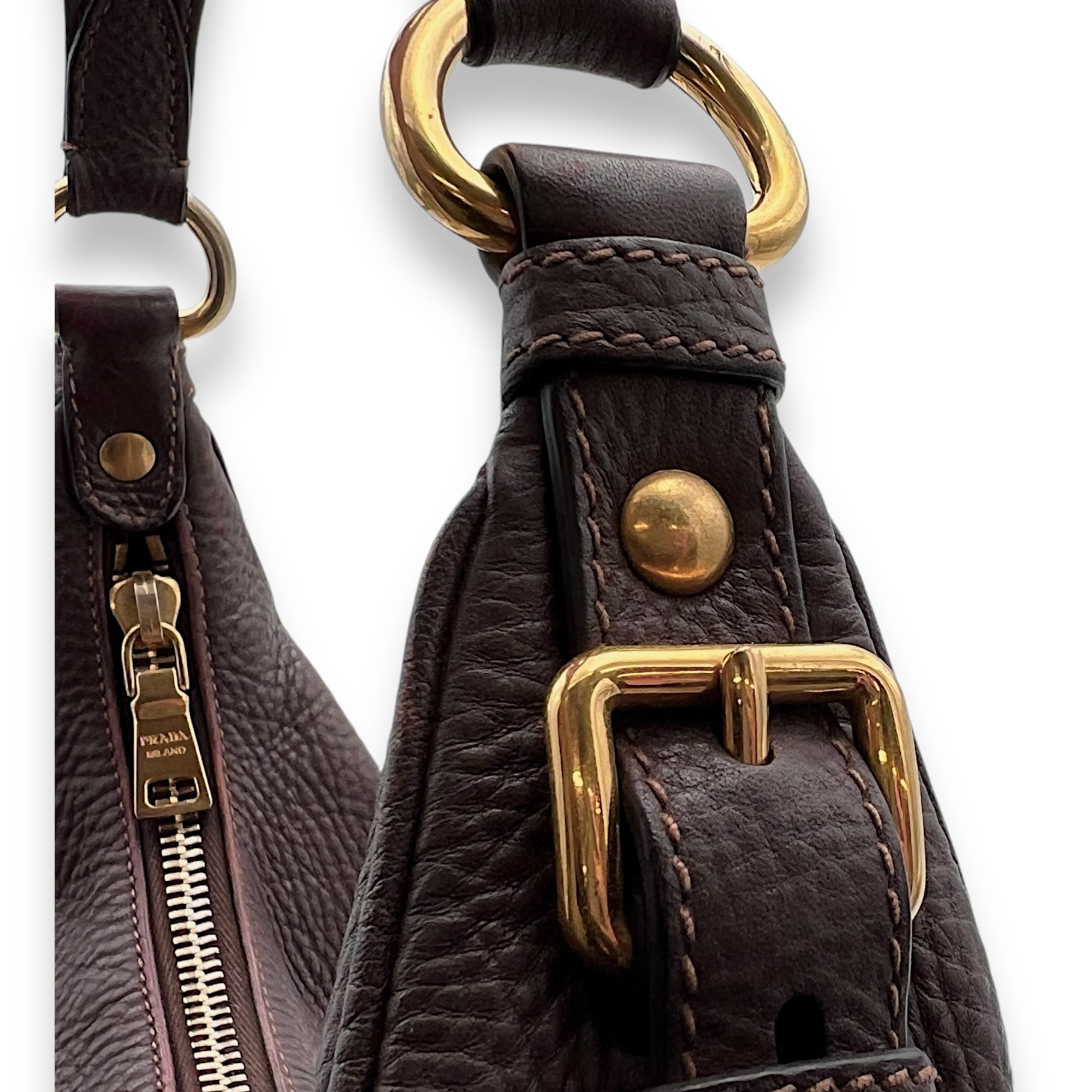 Hobo Brown Shoulder Bag in Calfskin, Gold hardware